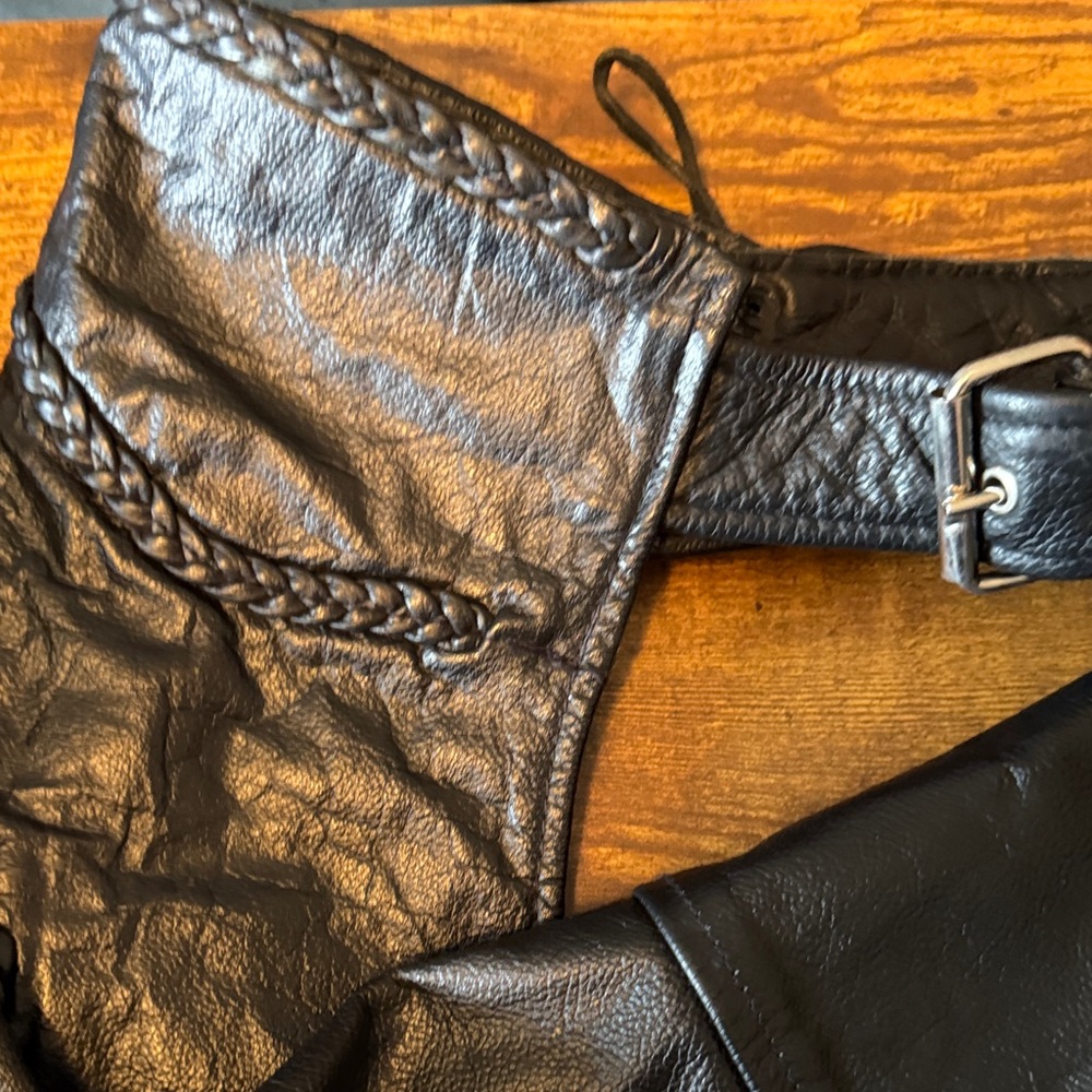 Biker Black Leather Chaps with Buckle by XElement Ladies Size 10 - Picture 5 of 7